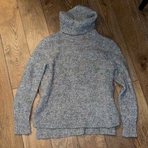 Banana Republic turtleneck sweater! Sz S